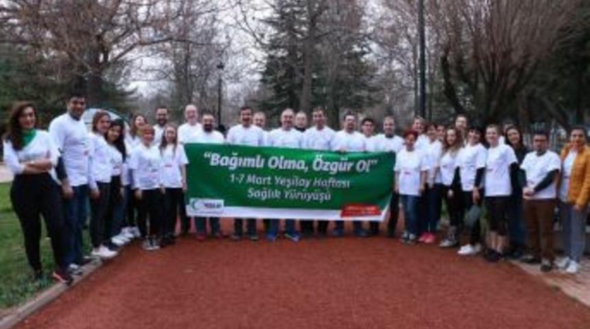 Medical Park Personeli Sağlık Y&uuml;r&uuml;y&uuml;ş&uuml;nde