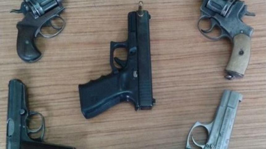 Eskort Sitesi &Uuml;zerinden Dolandırıcılık Yapan &Ouml;rg&uuml;t &Ccedil;&ouml;kertildi