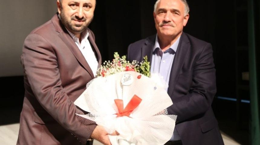 &Ouml;mer D&ouml;ngeloğlu Niğdelilerle Buluştu