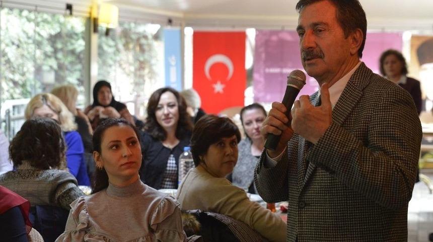 Başkan Ata&ccedil; Kadın Muhtarlar İle Buluştu