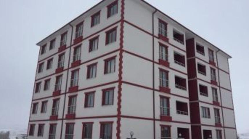 Belediye Daireyi Mehmet&ccedil;ik Vakfı&rsquo;na Bağışladı