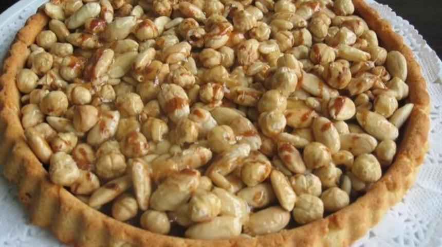 Bademli Fındıklı Turta