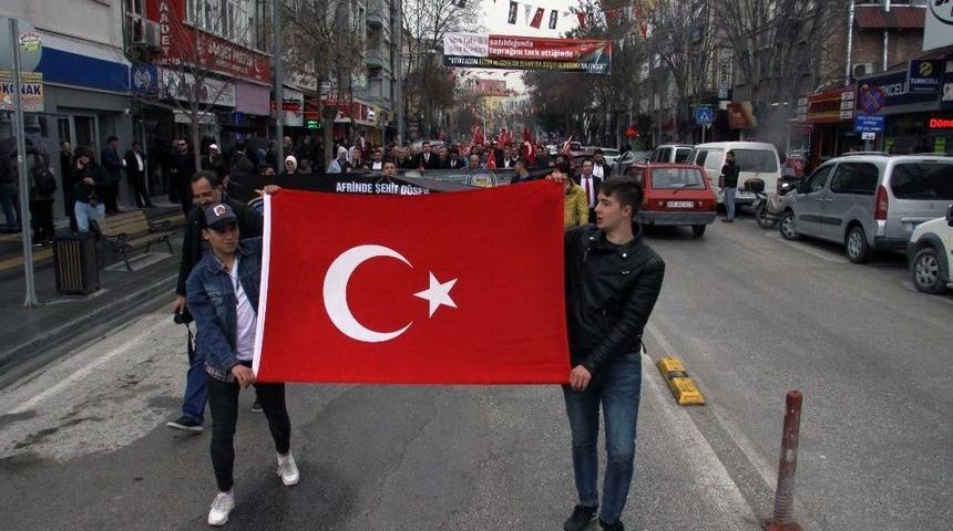 Burdurlu Esnaf Mehmetçik’e Destek İçin Yürüdü