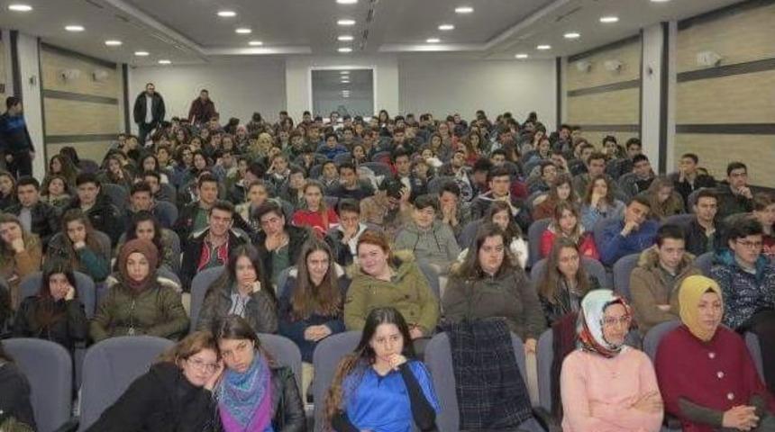 Biga Ticaret Meslek Lisesinin Kariyer G&uuml;nleri Başladı