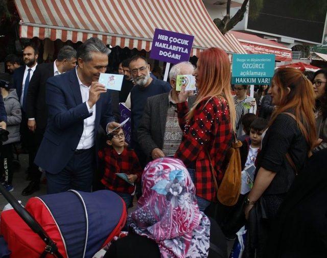 Uysal, Çocuk Hakları Sözleşmesini Dağıttı