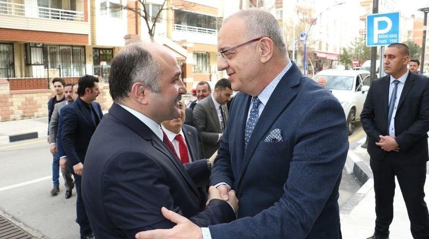 Mhp Grup Başkanvekili Erhan Usta Manisa’da