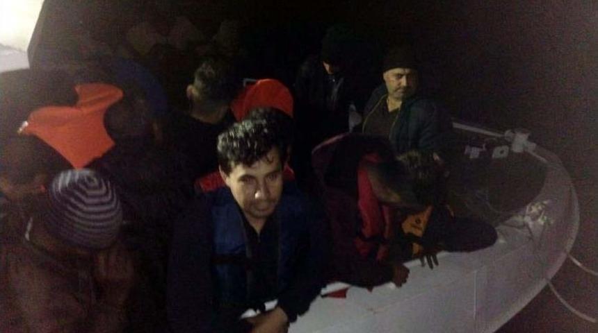 İzmir&rsquo;de 58 Ka&ccedil;ak G&ouml;&ccedil;men Yakalandı