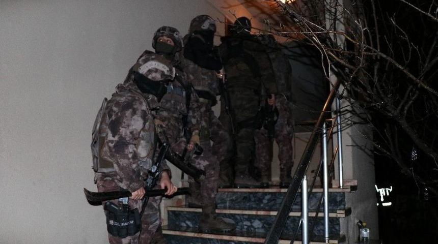 Şafak Baskını Operasyonunda 40 G&ouml;zaltı