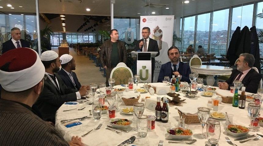 3&rsquo;&uuml;nc&uuml; Arap&ccedil;a Kitap Ve K&uuml;lt&uuml;r G&uuml;nleri&rsquo;ne Katılan Alimlerden İslam Coğrafyası&rsquo;na &Ccedil;ağrı