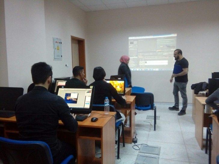 Kars’ta, ’geleceğin Gazetecileri’ Yetiştiriliyor G2