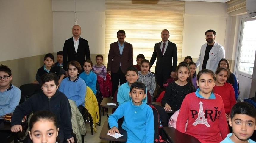 Başkan &Ccedil;elik &Ouml;ğrencilerle Buluştu