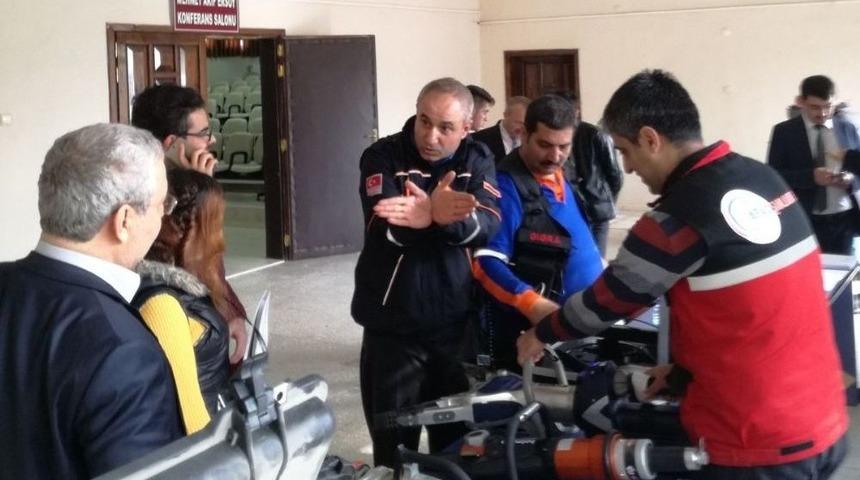 Teknik Bilimler Myo&rsquo;da Doğal Afet Eğitim Semineri