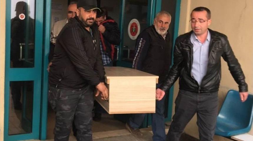 Tırn Altında Kalan &Ccedil;ocuk &Ouml;ld&uuml;