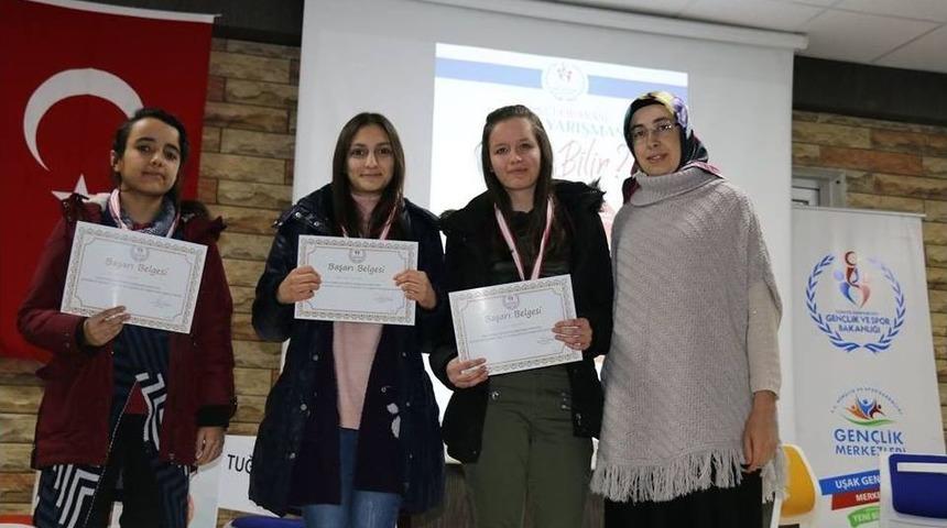 Uşak&rsquo;ta Gen&ccedil;ler Arasında Bilgi Yarışması D&uuml;zenlendi