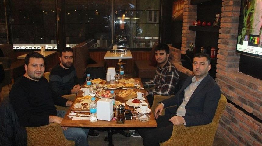 Silopi Kaymakamı Konak&rsquo;tan Basın Mensuplarına Veda Yemeği