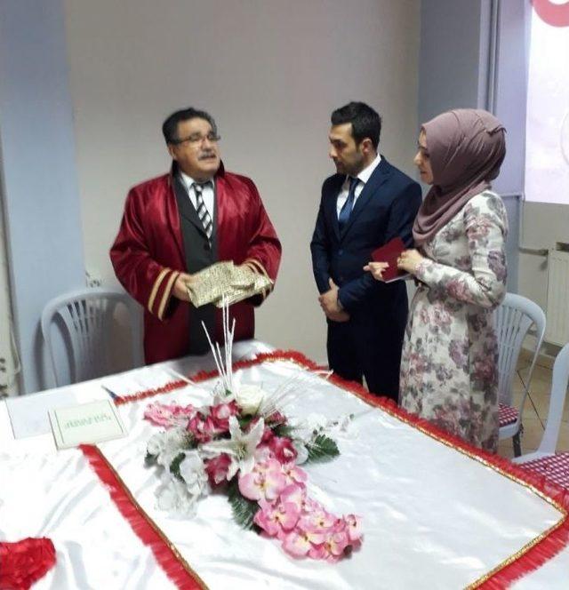 Niksar’da Müftü İlk Kez Nikah Kıydı