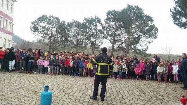 İtfaiyeden Okullarda Yangın Tatbikatı