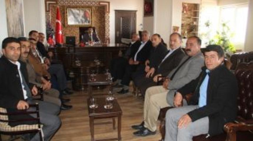 Kaymakam &Ouml;zt&uuml;rk, Muhtarlarla Bir Araya Geldi