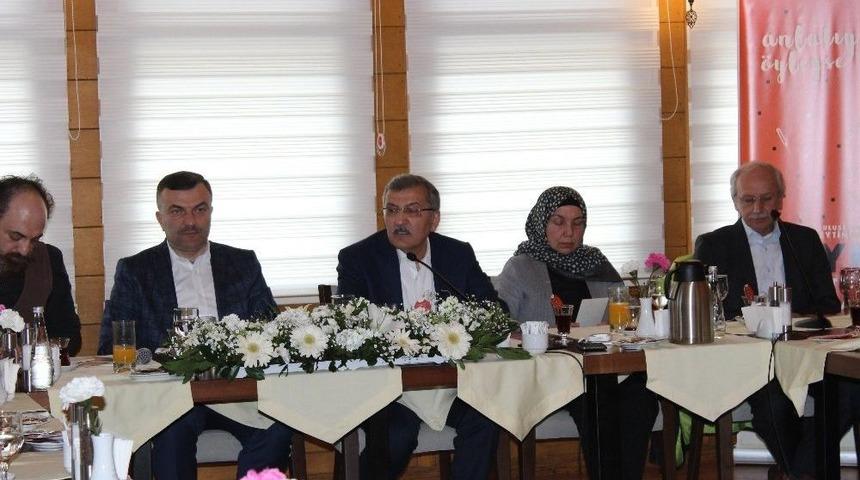 T&uuml;rkiye&rsquo;nin Ve D&uuml;nyanın &Ouml;nemli &Ouml;yk&uuml;c&uuml;leri 3&rsquo;&uuml;nc&uuml; Uluslararası Zeytinburnu &Ouml;yk&uuml; Festivali&rsquo;nde