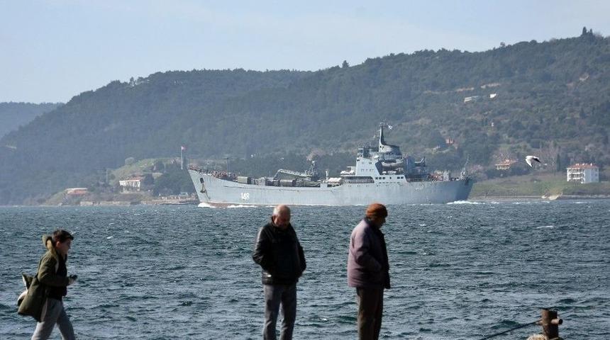 Rus Savaş Gemisi &Ccedil;anakkale Boğazı&rsquo;ndan Ge&ccedil;ti