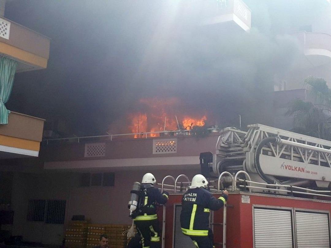 Alanya&rsquo;da Korkutan Yangın