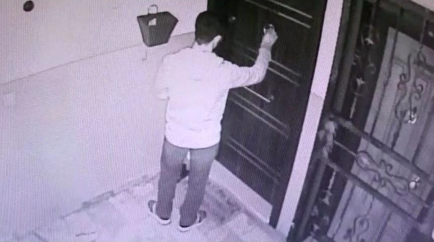 Kocaeli&rsquo;de Kapıları Kırarak Evleri Soyan Hırsız Yakalandı