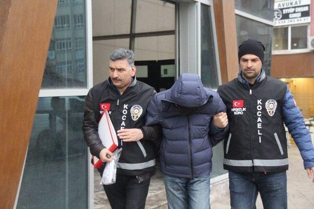 Kocaeli’de Kapıları Kırarak Evleri Soyan Hırsız Yakalandı