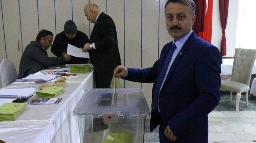 Ak Parti Kumru İlçe Başkanlığı’na Aydın Çavuş Seçildi