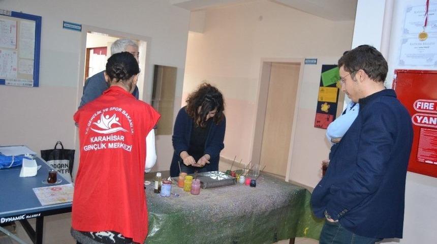 K&ouml;y Okulundaki &Ouml;ğrenciler Ebru Sanatı İle Tanıştı