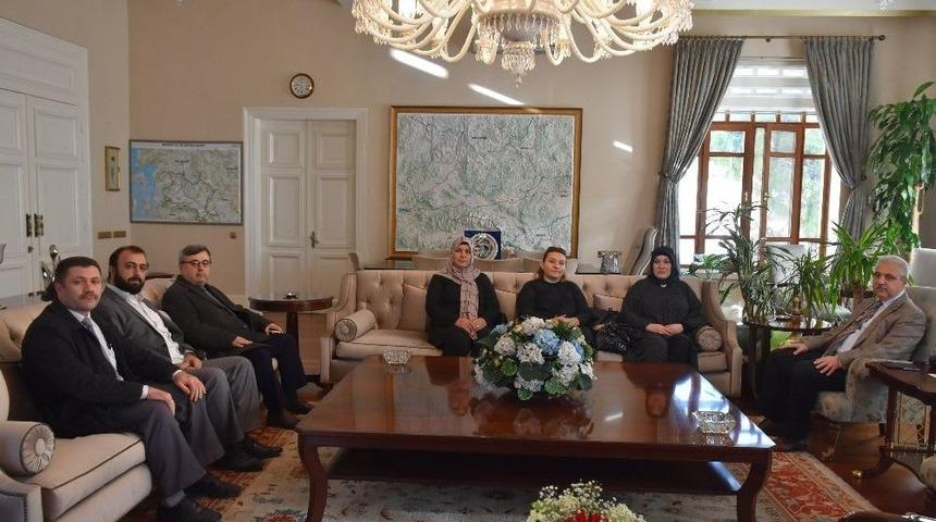 Vali G&uuml;ven&ccedil;er Konuklarını Ağırladı