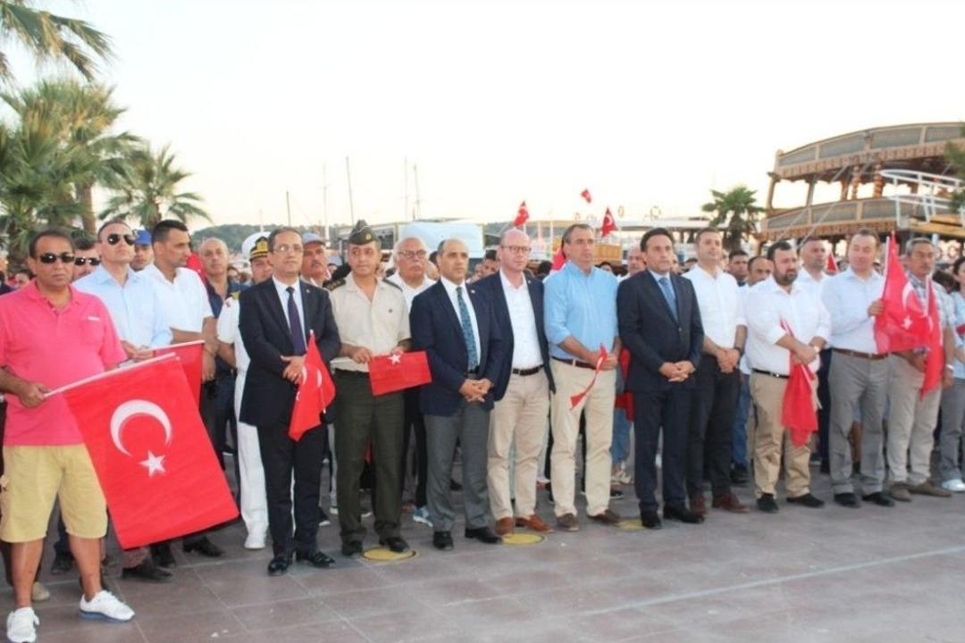 Ayvalık&rsquo;ta &rsquo;15 Temmuz Destanı&rsquo; Yaşatıldı