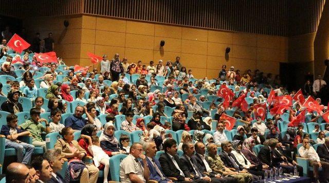 Ardahan Üniversitesi 15 Temmuz Şehitlerini Andı
