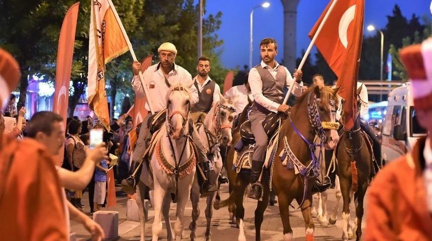 Uşak&rsquo;ta 15 Temmuz Destanı Binlerle Anıldı