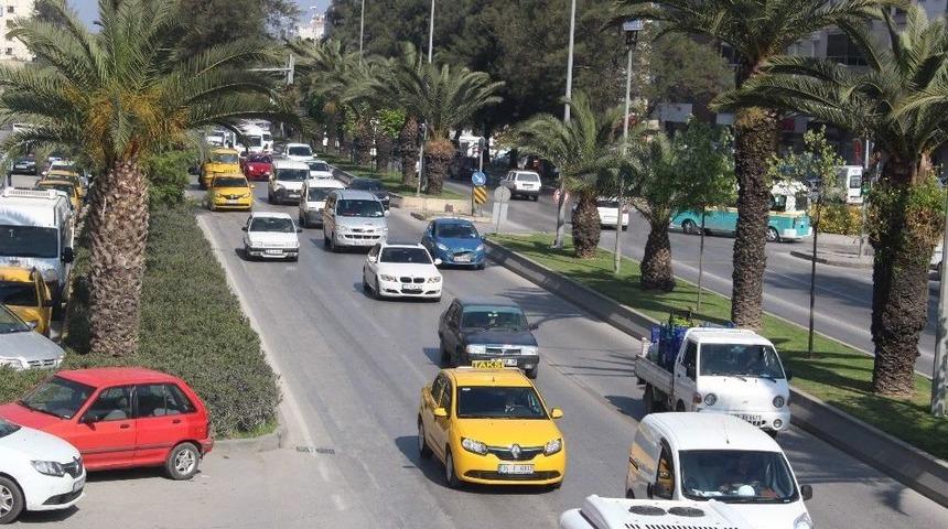 İzmir&rsquo;de &rsquo;yerli Uber&rsquo; Sorununun &Ouml;n&uuml;ne Ge&ccedil;ildi