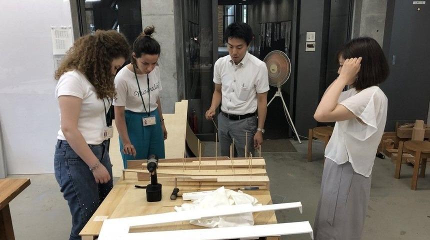 Mimar Adayları, Japonya&rsquo;da