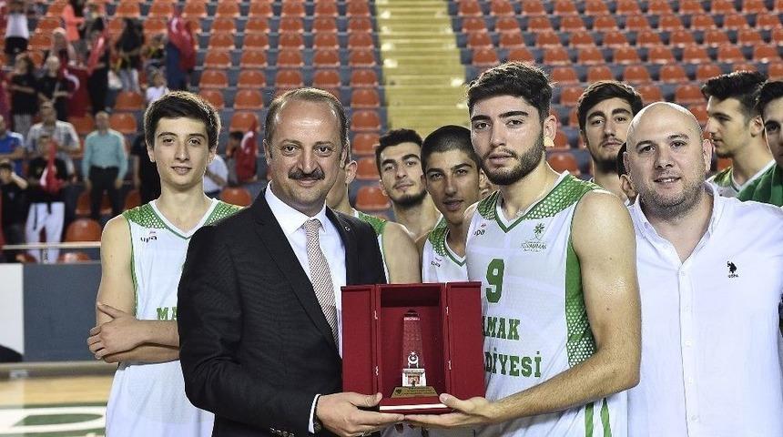 Turnuvanın Şampiyonu Yeni Mamak