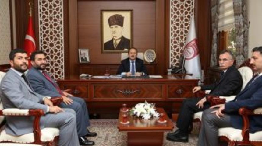 Bayburt&rsquo;ta &lsquo;din İstismarı&rsquo; İle &lsquo;dini İstismar Eden Gruplar&rsquo; Anlatıldı