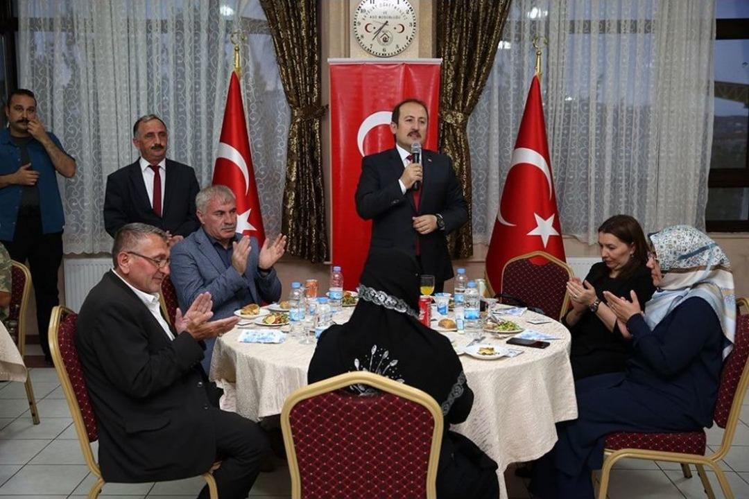 Bayburt Valiliği Şehit Yakınları Ve Gaziler Onuruna Yemek D&uuml;zenledi