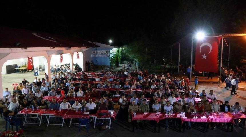 Lice&rsquo;de 15 Temmuz Demokrasi Ve Milli Birlik G&uuml;n&uuml; Coşkuyla Kutlandı
