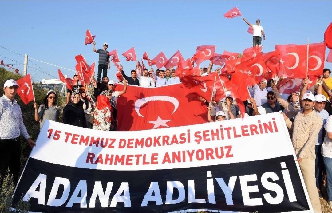 Hakim, Savcı Ve Yargı &Ccedil;alışanlarından Demokrasi Y&uuml;r&uuml;y&uuml;ş&uuml;