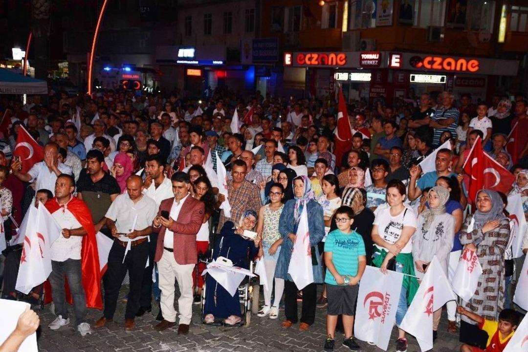 Torbalı&rsquo;da 15 Temmuz Programına Binlerce Kişi Katıldı