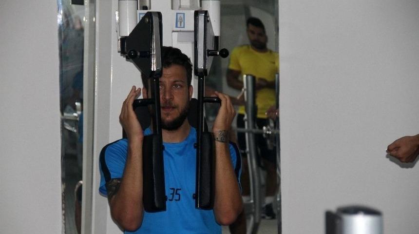 Adana Demirspor Salonda &Ccedil;alıştı