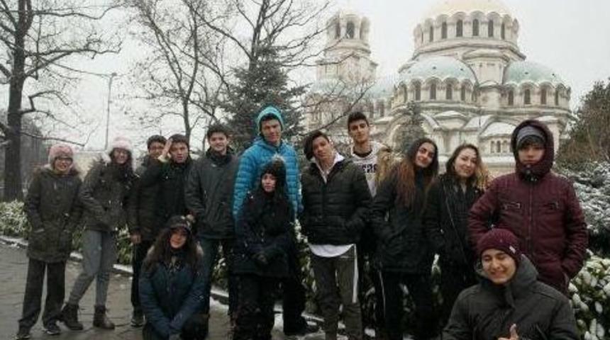 Kuşadalı &Ouml;ğrencilerden Kardeş Şehir Sinaia&rsquo;ya Dostluk Gezisi