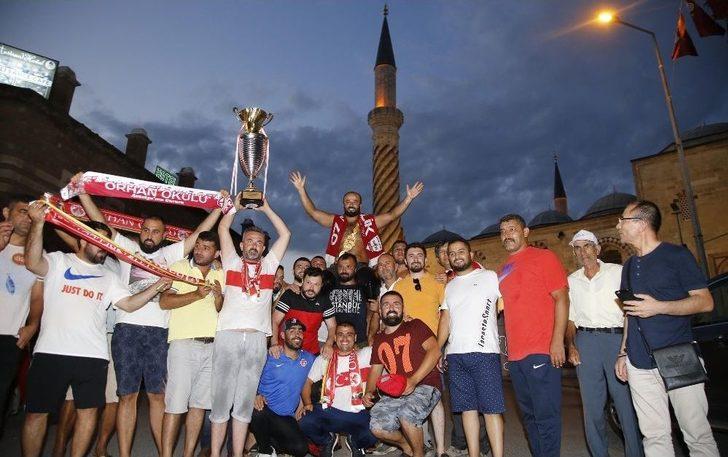 Döşemealtı, Tarihinin İlk Altın Kemerini Kazandı G3