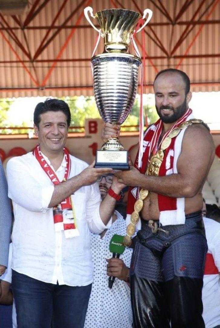 Döşemealtı, Tarihinin İlk Altın Kemerini Kazandı G5