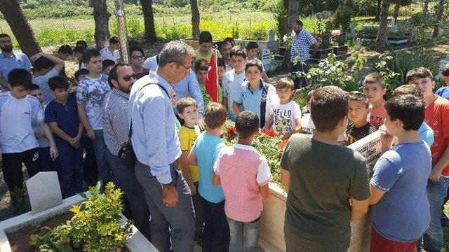 Minik Hafızlar 15 Temmuz Şehidini Unutmadı