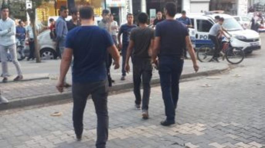 Aranması Olan Şahıs Polis Ekiplerince Yakalandı