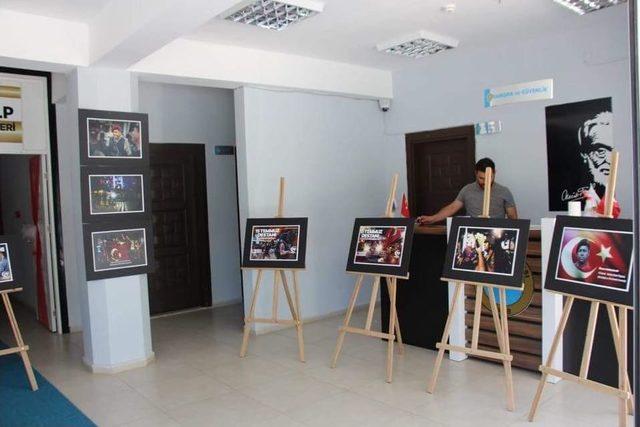 Hani’de 15 Temmuz Anma Etkinlikleri Kapsamında Resim Sergisi Açıldı
