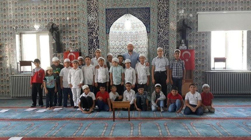 Kur&rsquo;an Kursu &Ouml;ğrencileri De 15 Temmuz&rsquo;u Andı