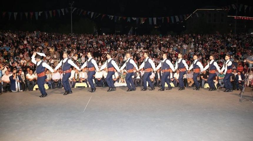 Bayburtlular, Darıca Sahilindeki Ş&ouml;lene Renk Kattı